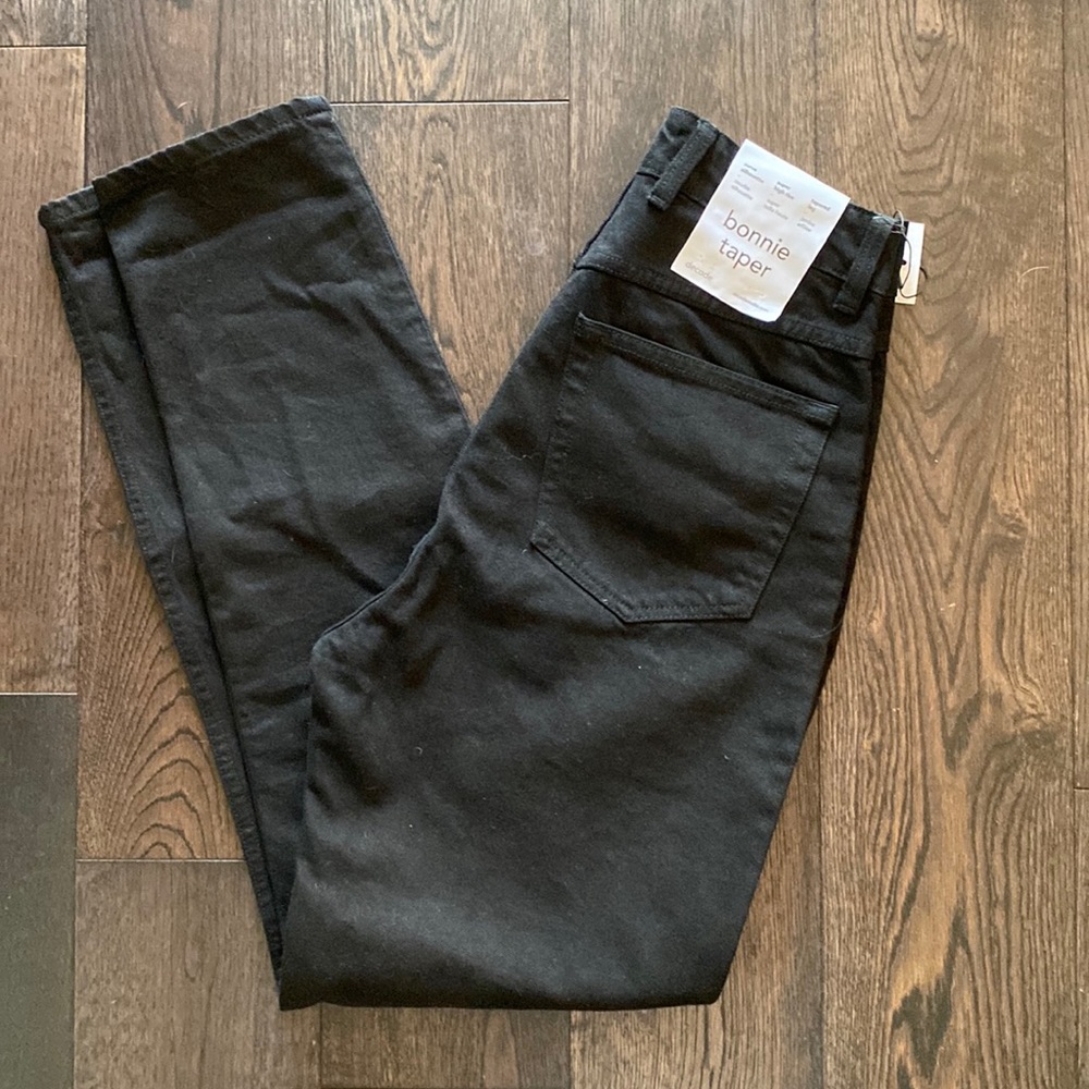 Decade studio Bonnie taper jeans size 30, BNWT